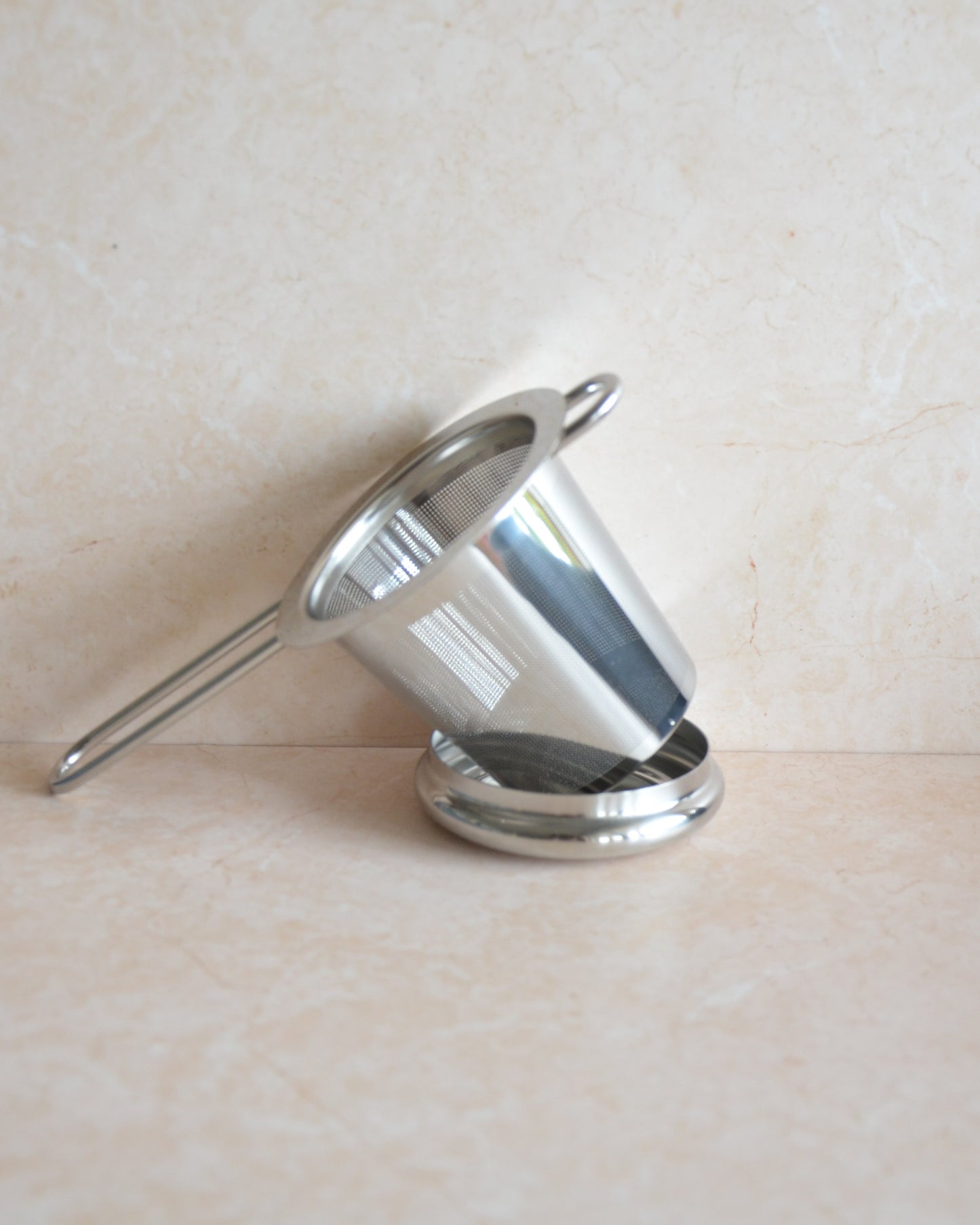 Infuseur à thé avec couvercle argent